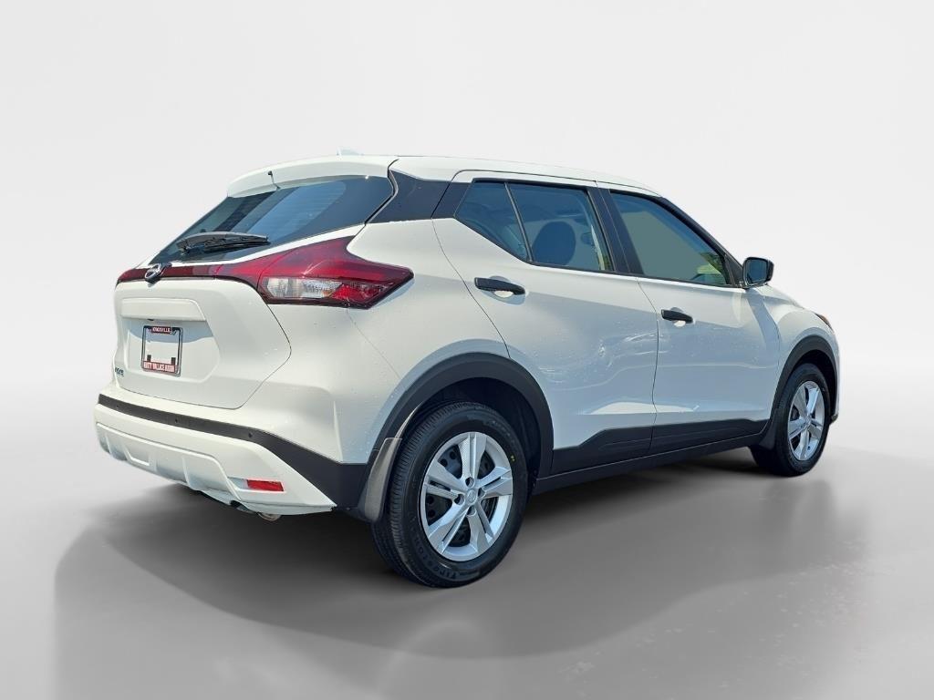 new 2025 Nissan Kicks Play car, priced at $22,434