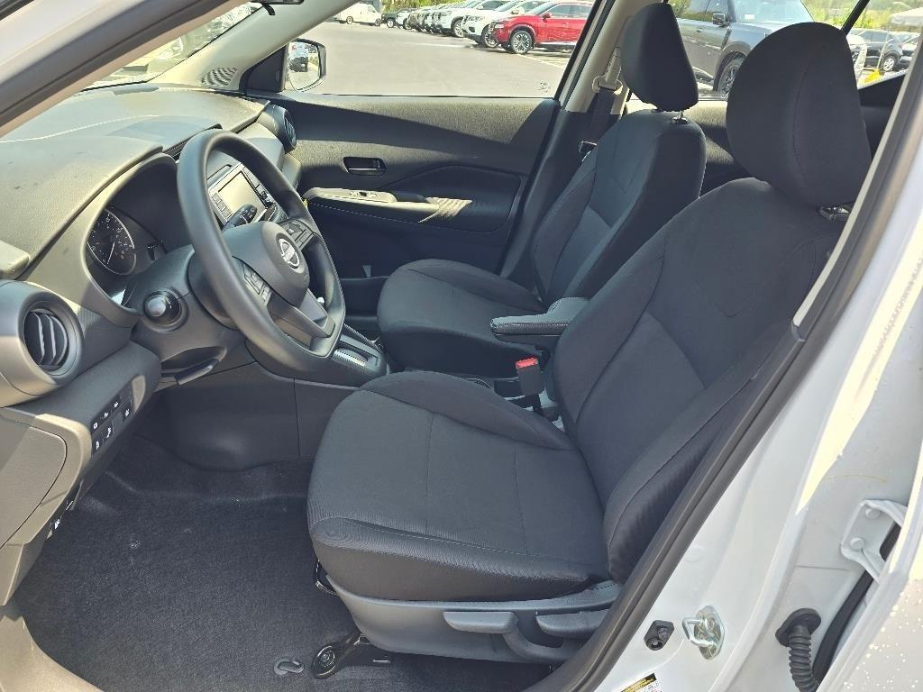 new 2025 Nissan Kicks Play car, priced at $22,434