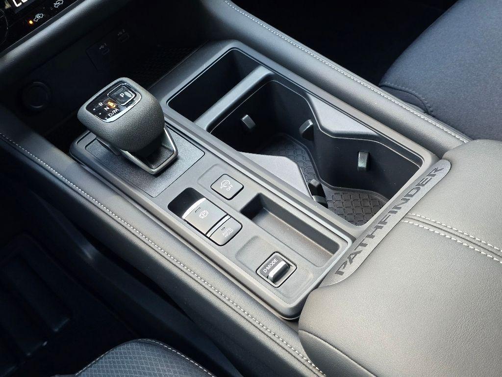 new 2025 Nissan Pathfinder car, priced at $34,612