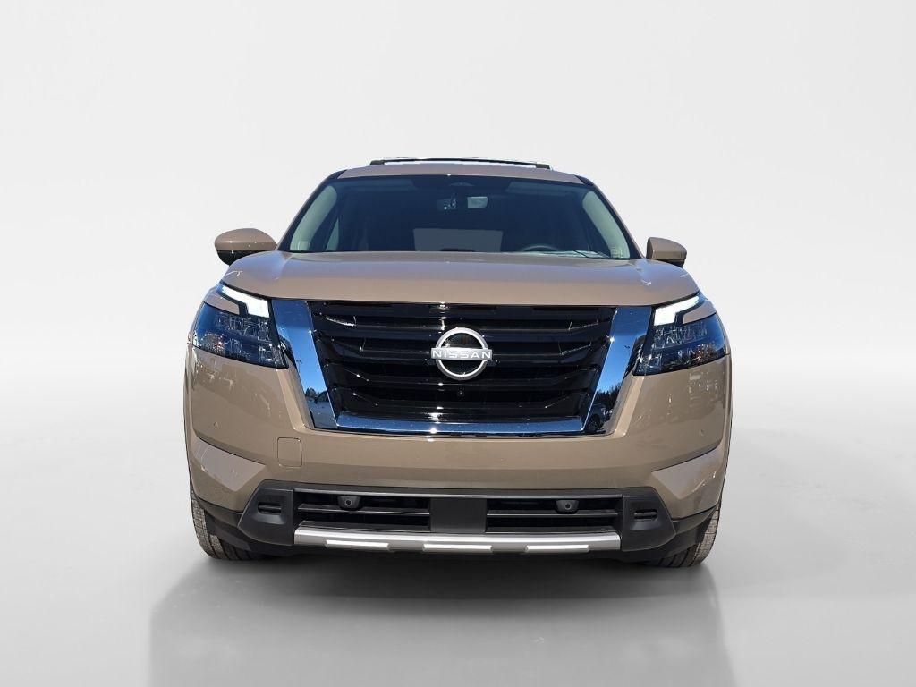 new 2025 Nissan Pathfinder car, priced at $49,498