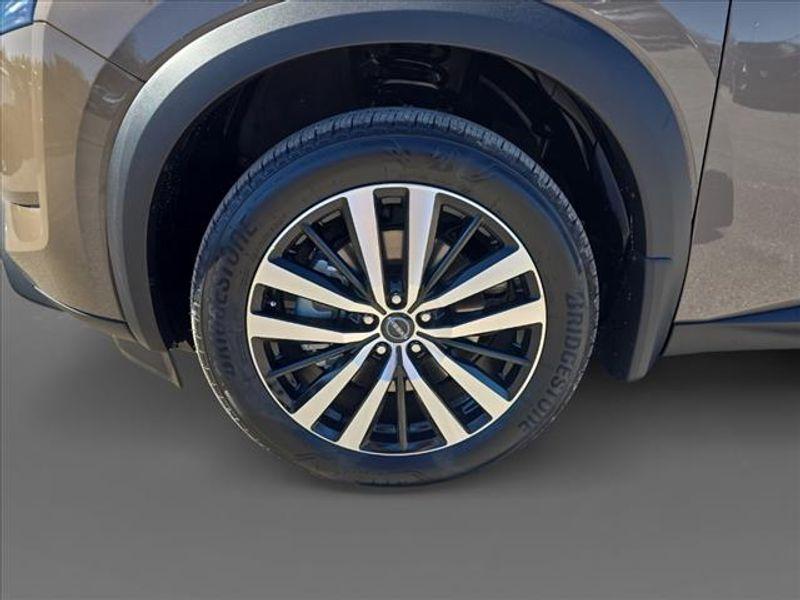 new 2025 Nissan Pathfinder car, priced at $49,099