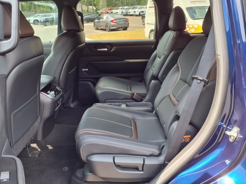 new 2025 Nissan Armada car, priced at $64,969