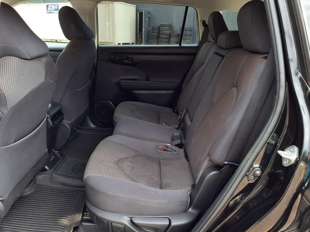 used 2023 Toyota Highlander car, priced at $30,887
