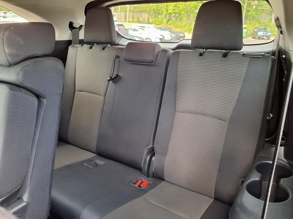 used 2023 Toyota Highlander car, priced at $30,887