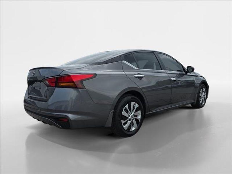 new 2024 Nissan Altima car, priced at $24,227