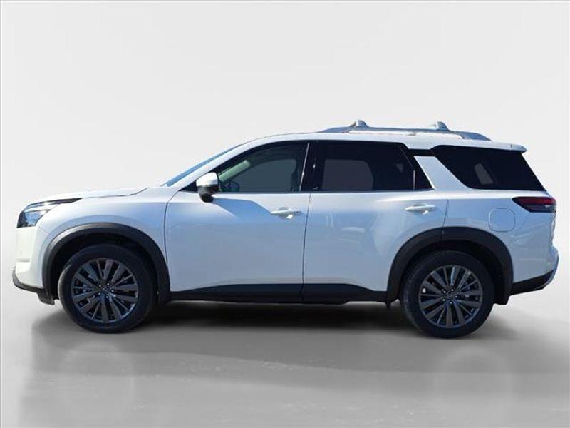 new 2025 Nissan Pathfinder car, priced at $48,715