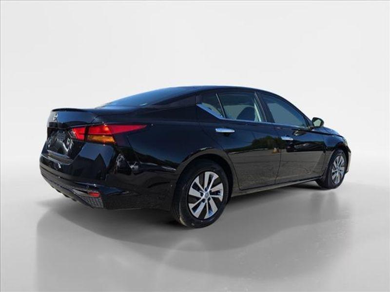 new 2024 Nissan Altima car, priced at $24,227