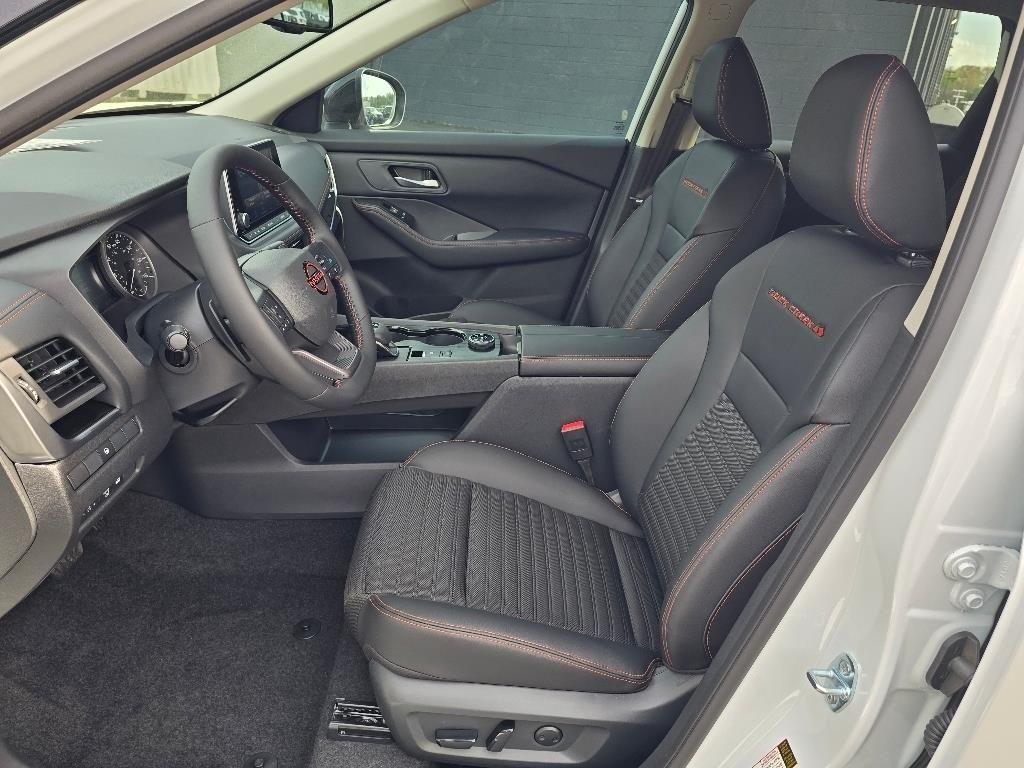 new 2025 Nissan Rogue car, priced at $33,877