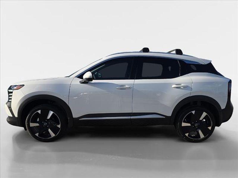 new 2025 Nissan Kicks car, priced at $30,820