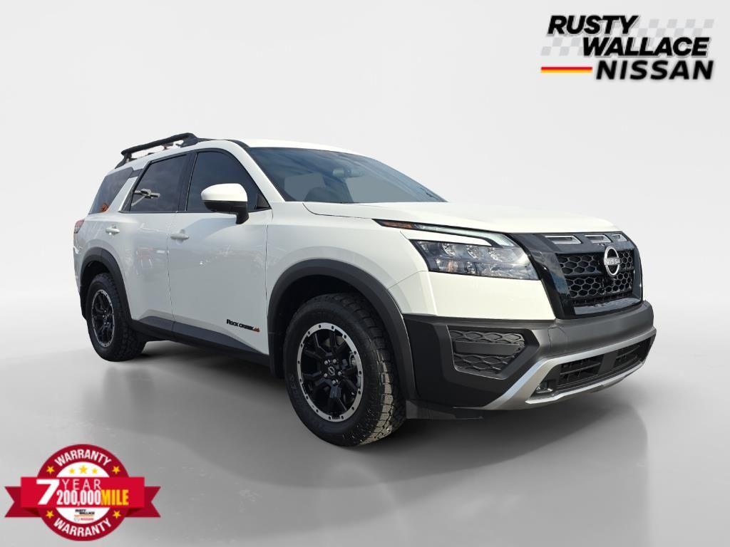 new 2025 Nissan Pathfinder car, priced at $43,338