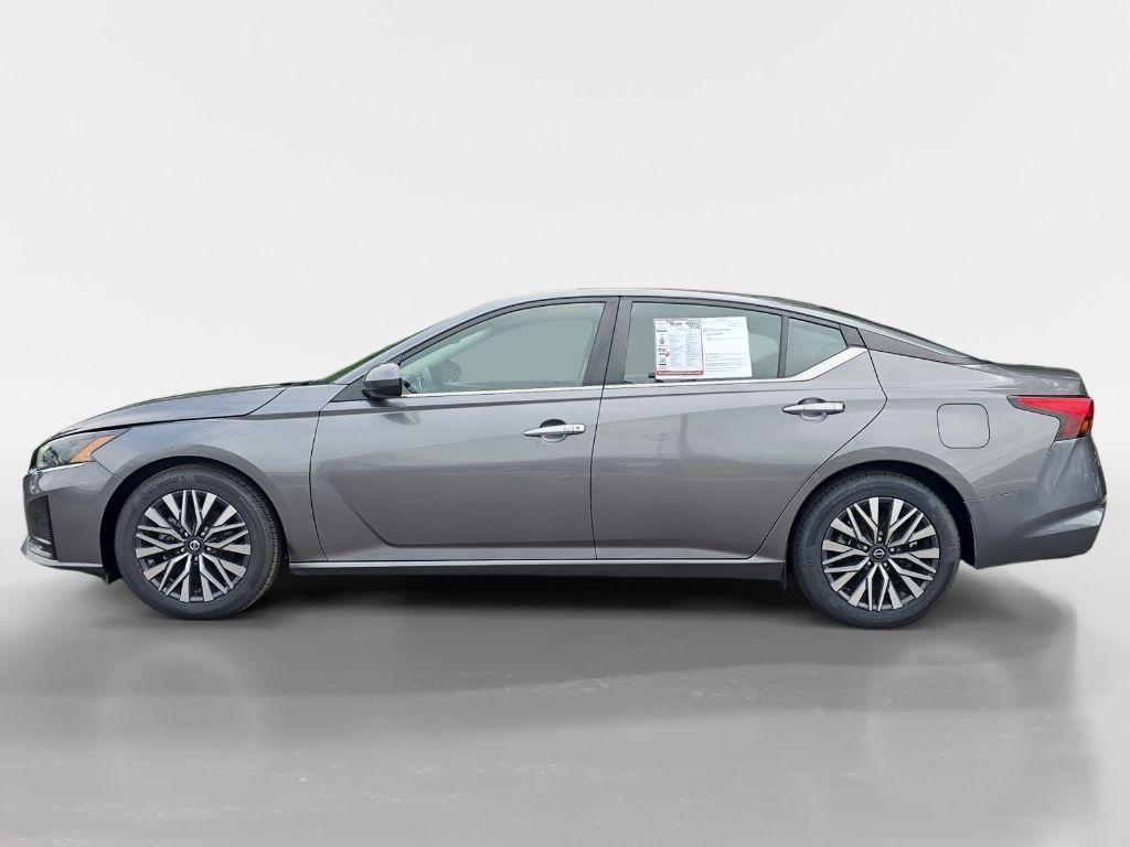 used 2023 Nissan Altima car, priced at $20,699