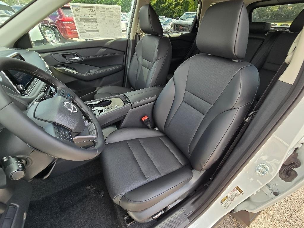 new 2025 Nissan Rogue car, priced at $32,421