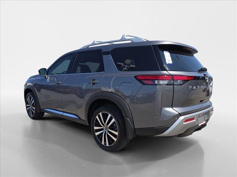 new 2024 Nissan Pathfinder car, priced at $47,525