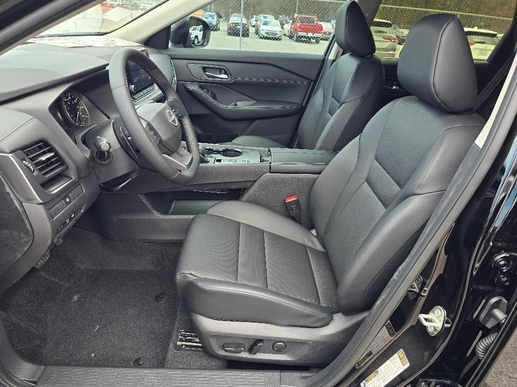 new 2025 Nissan Rogue car, priced at $31,523