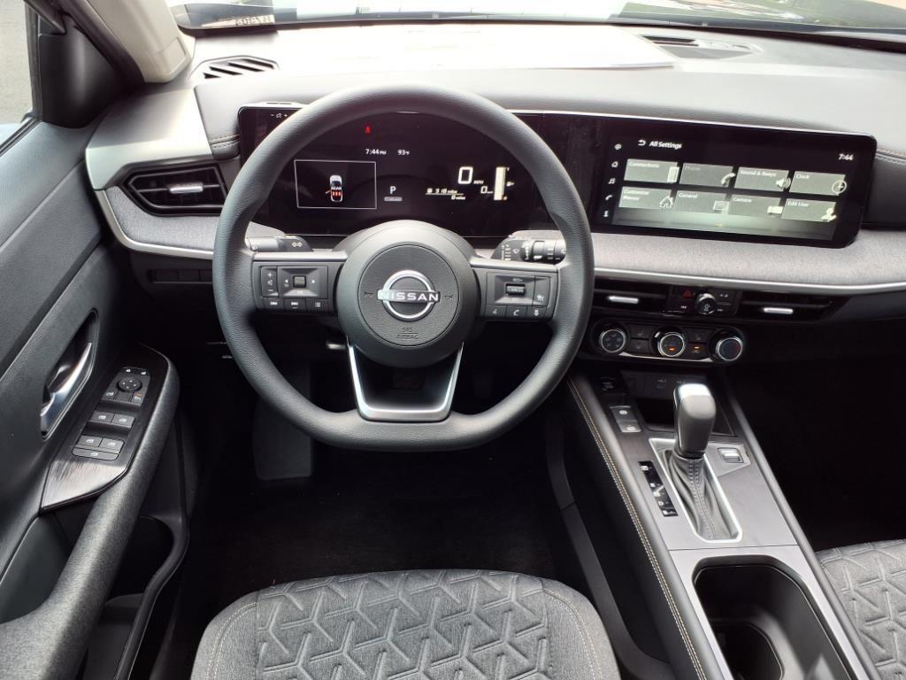 new 2025 Nissan Kicks car, priced at $27,255