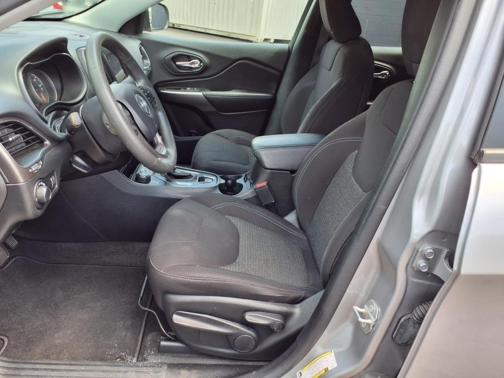 used 2020 Jeep Cherokee car, priced at $20,774