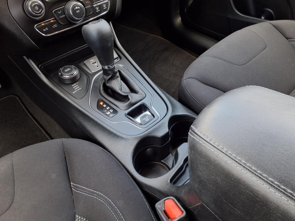 used 2020 Jeep Cherokee car, priced at $20,774
