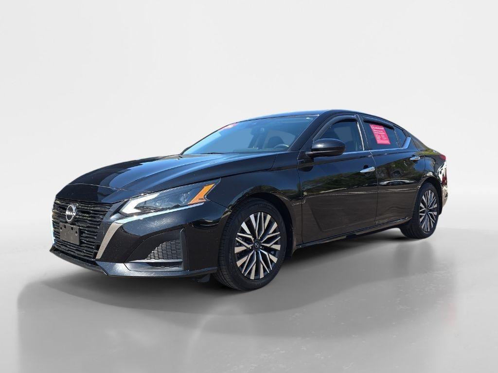 used 2023 Nissan Altima car, priced at $25,553