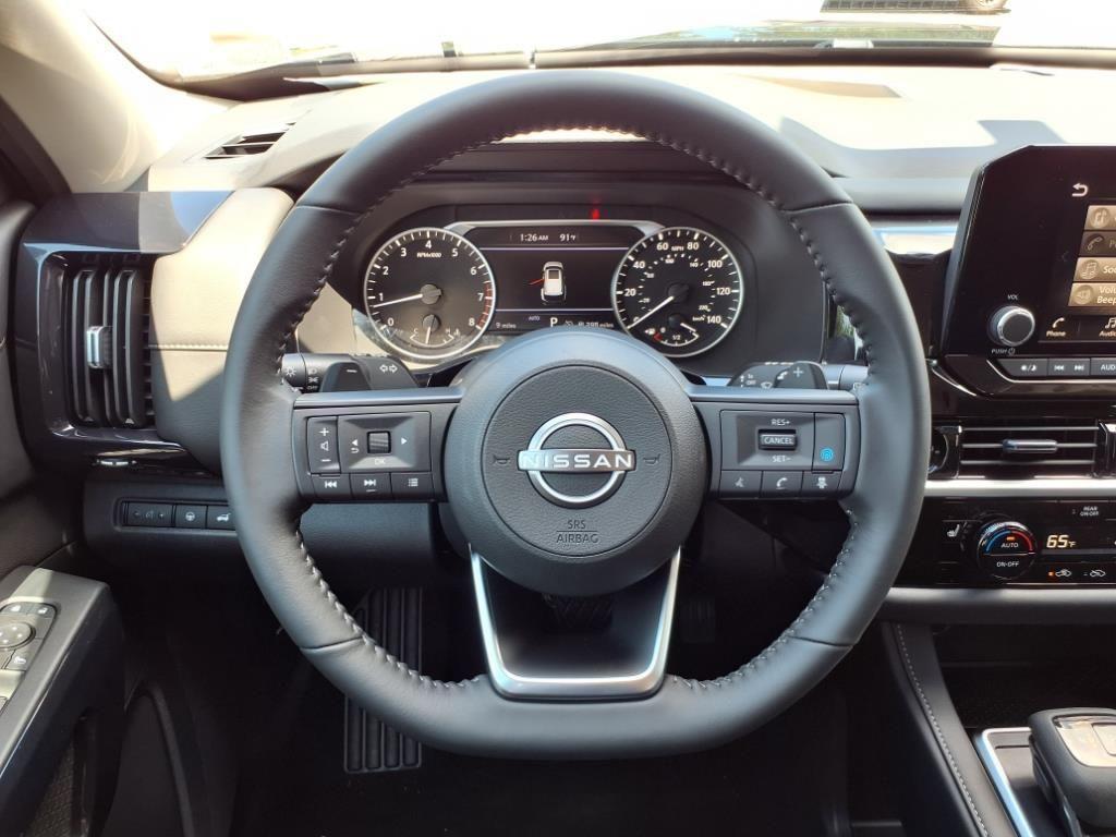 new 2025 Nissan Pathfinder car, priced at $40,684