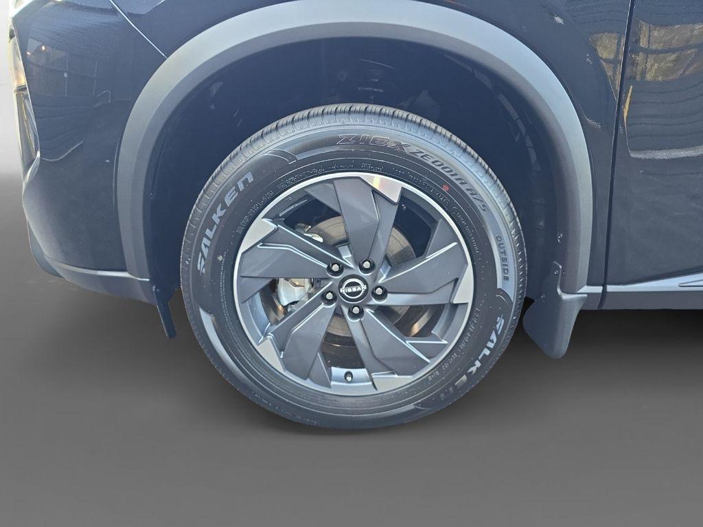 new 2025 Nissan Rogue car, priced at $30,253