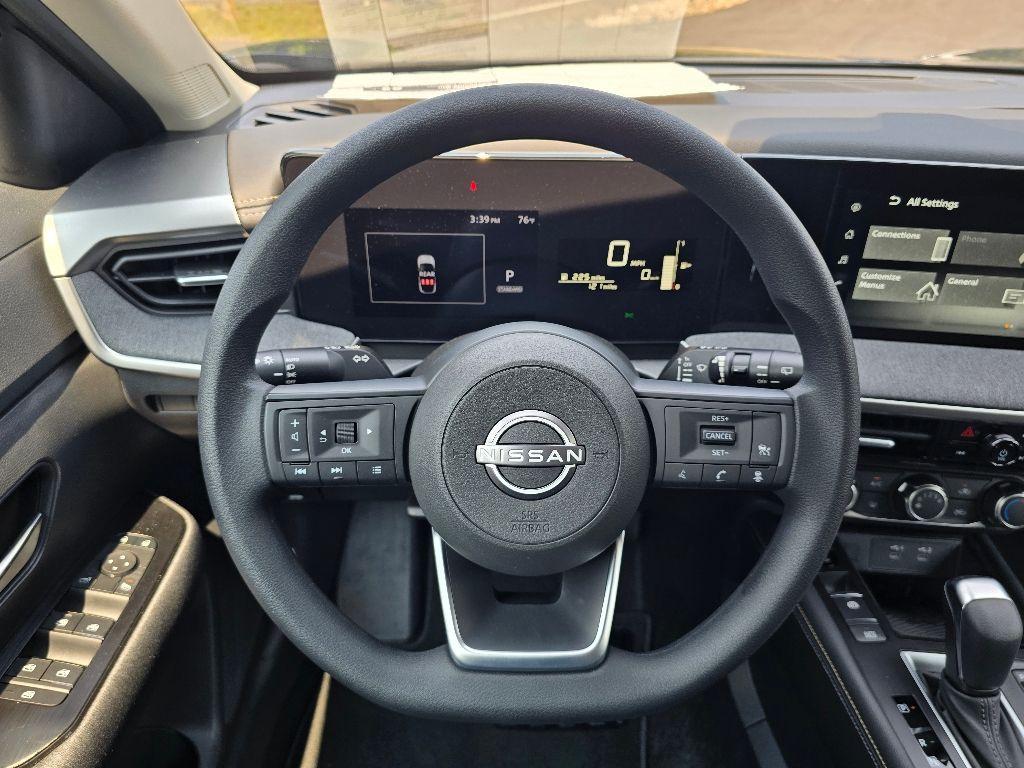 new 2025 Nissan Kicks car