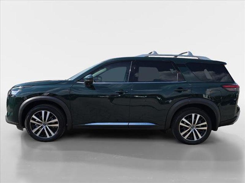 new 2024 Nissan Pathfinder car, priced at $48,477