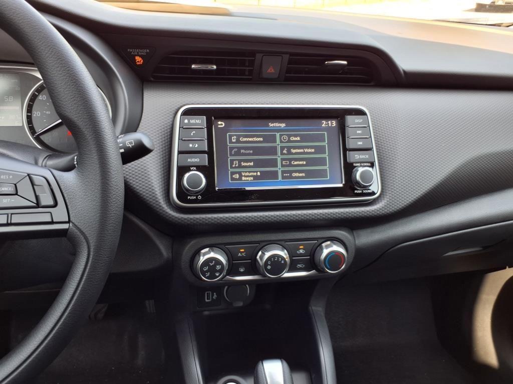 new 2025 Nissan Kicks Play car, priced at $22,434