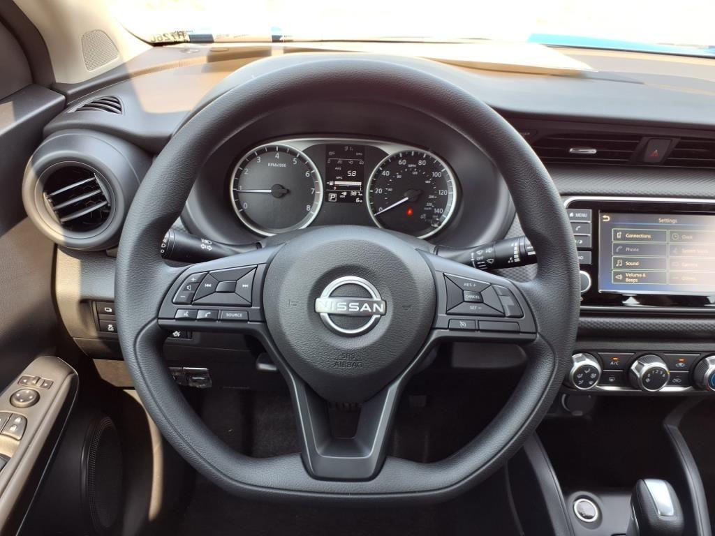 new 2025 Nissan Kicks Play car, priced at $22,434