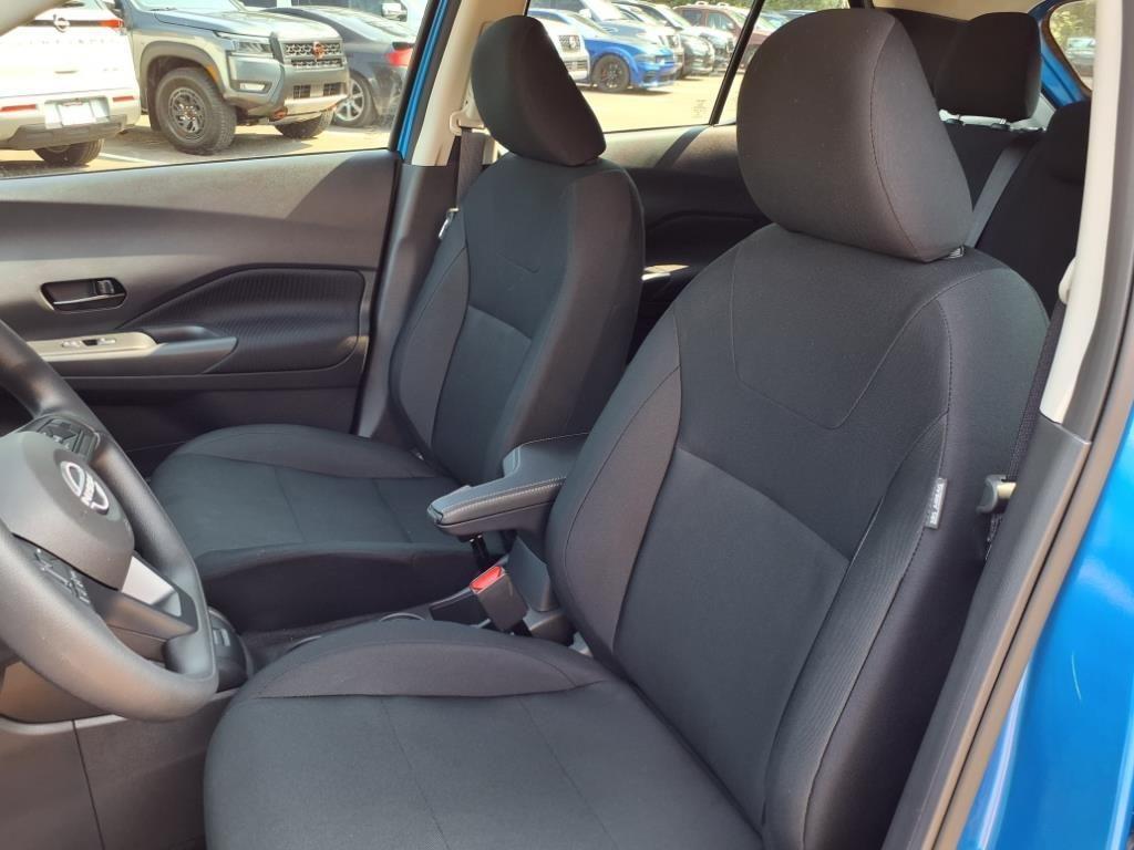 new 2025 Nissan Kicks Play car, priced at $22,434