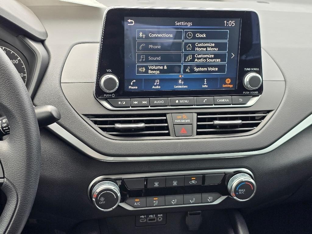 new 2025 Nissan Altima car, priced at $26,301