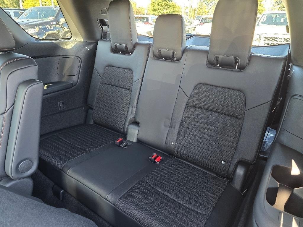new 2025 Nissan Pathfinder car, priced at $43,260