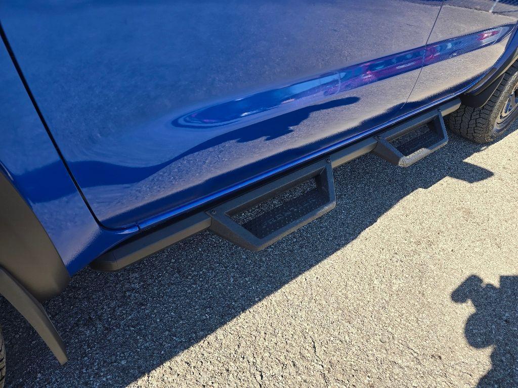 new 2025 Nissan Frontier car, priced at $47,747