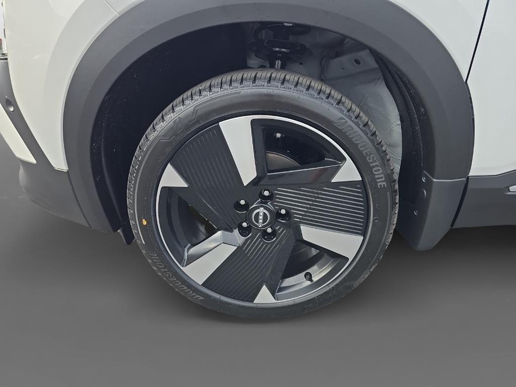 new 2025 Nissan Kicks car, priced at $26,772