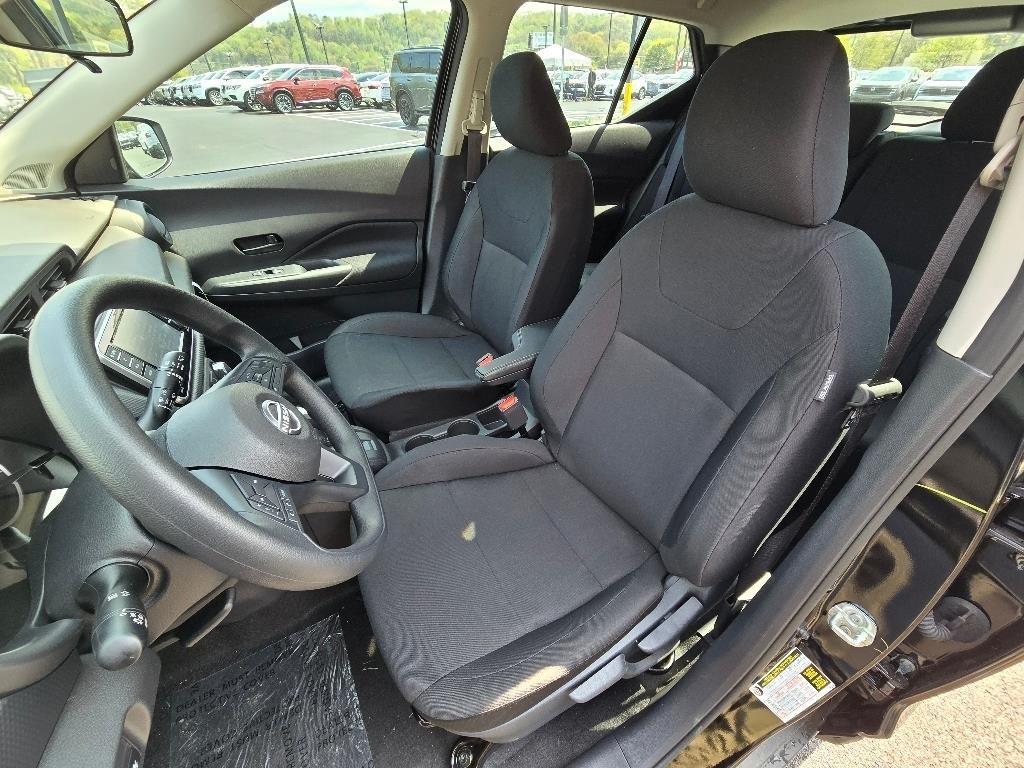new 2025 Nissan Kicks Play car, priced at $22,434