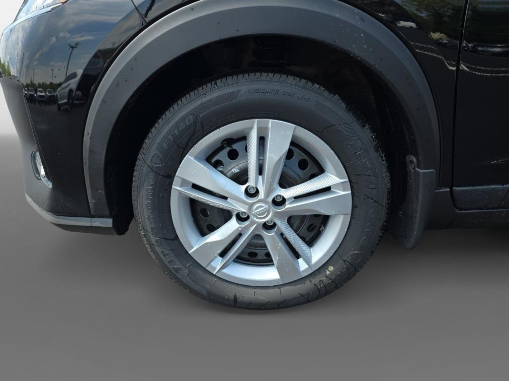 new 2025 Nissan Kicks Play car, priced at $22,434