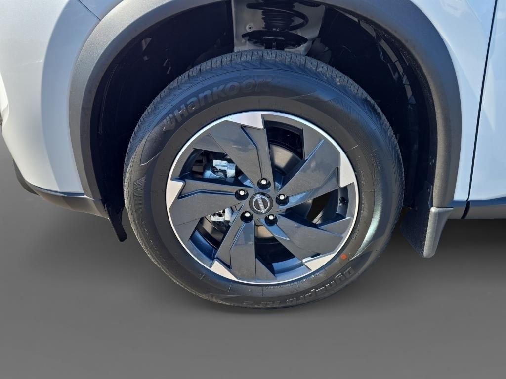 new 2025 Nissan Rogue car, priced at $32,254