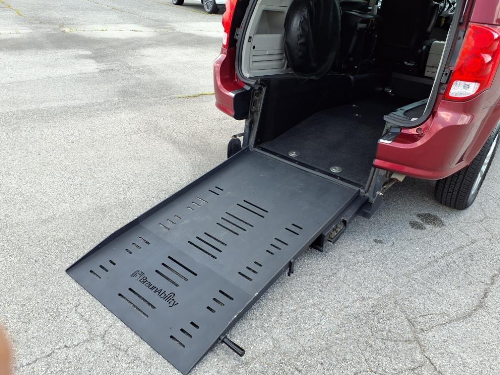 used 2016 Dodge Grand Caravan car, priced at $22,998