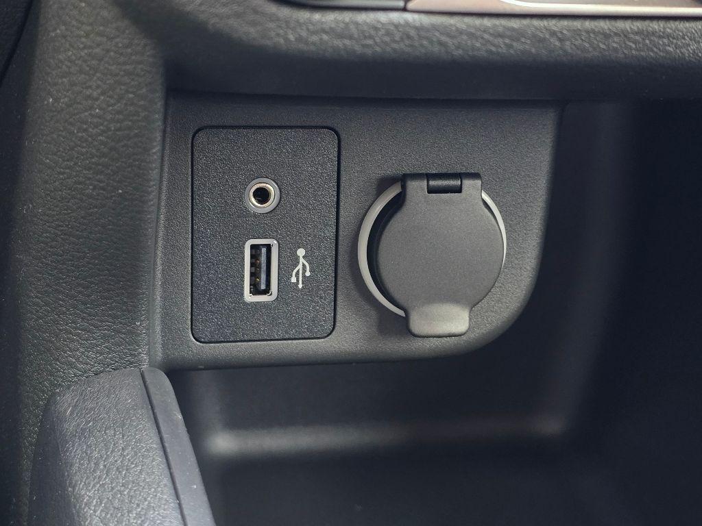 new 2025 Nissan Kicks Play car, priced at $22,857