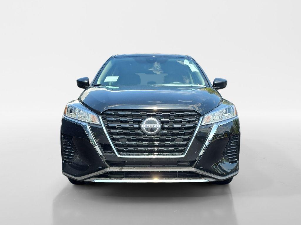 new 2025 Nissan Kicks Play car, priced at $22,857