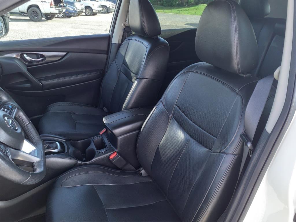 used 2020 Nissan Rogue car, priced at $19,955