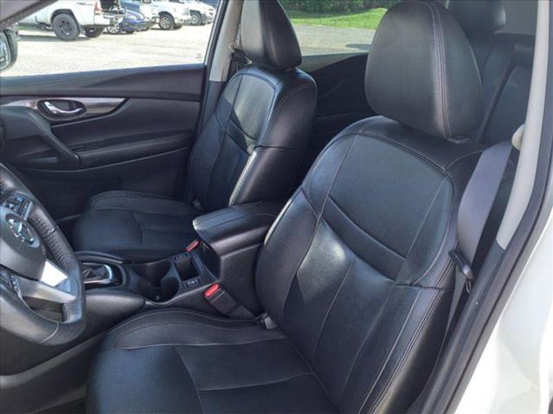 used 2020 Nissan Rogue car, priced at $20,899