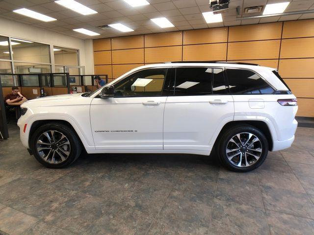used 2024 Jeep Grand Cherokee car, priced at $44,144