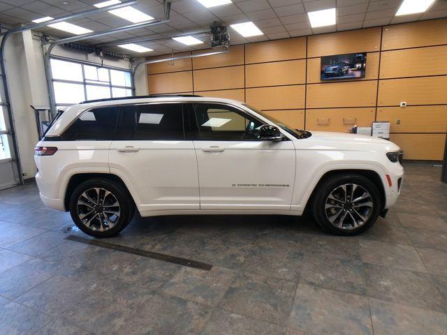 used 2024 Jeep Grand Cherokee car, priced at $44,144