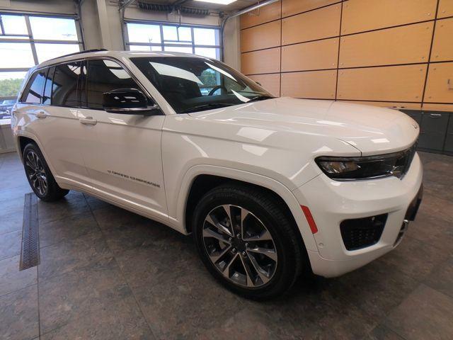 used 2024 Jeep Grand Cherokee car, priced at $44,144