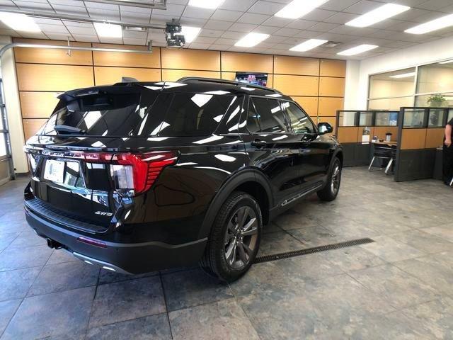 new 2025 Ford Explorer car, priced at $45,831