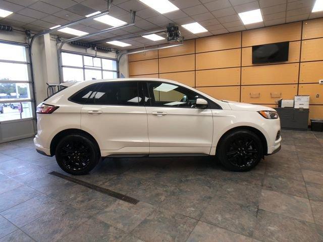 used 2022 Ford Edge car, priced at $28,171