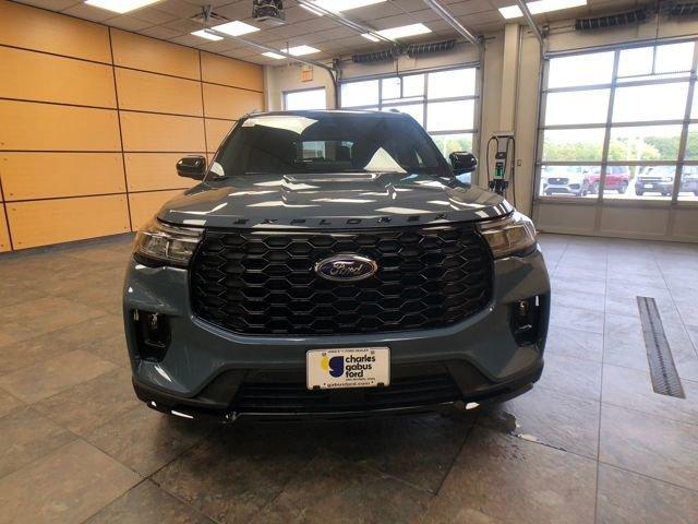 new 2025 Ford Explorer car, priced at $52,085