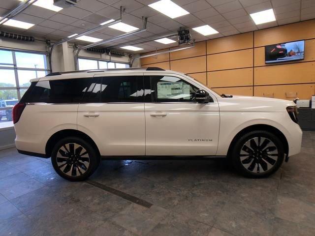 new 2025 Ford Expedition car, priced at $80,230