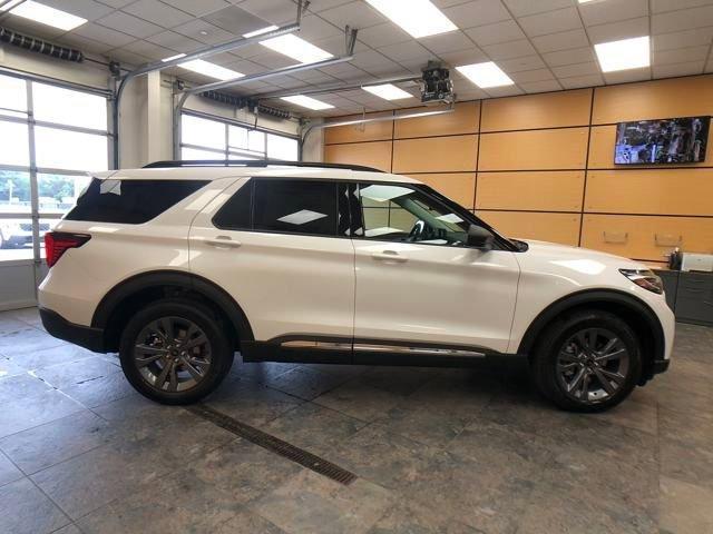 new 2025 Ford Explorer car, priced at $46,121