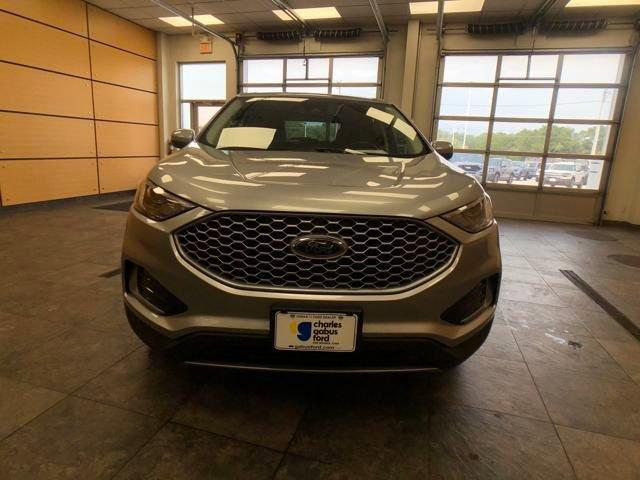 used 2024 Ford Edge car, priced at $26,875